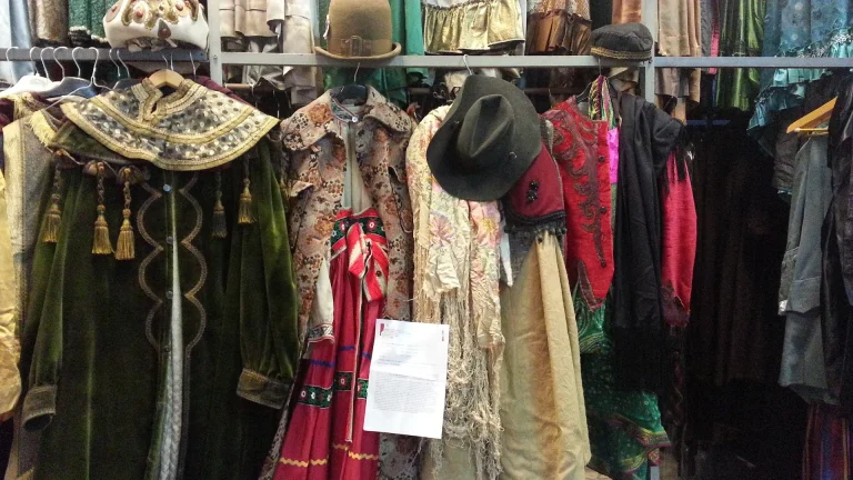 immagine per Le Città Invisibili, costumi