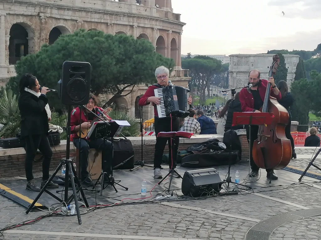 immagine per Anche dopo Natale Facciamo Festa fa cultura