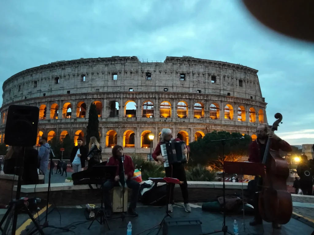 immagine per Anche dopo Natale Facciamo Festa fa cultura