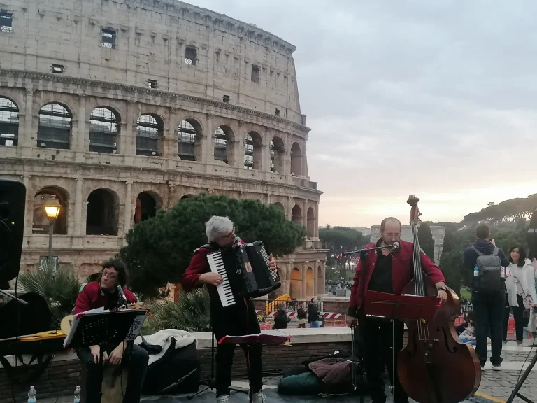 immagine per Facciamo Festa Movies